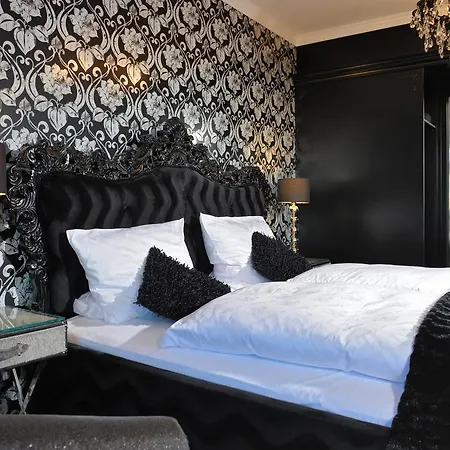 Hotel Alte Schule 3*