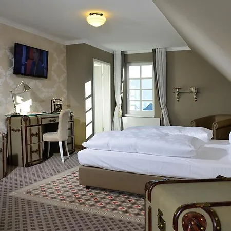 Alte Schule Hotel 3*